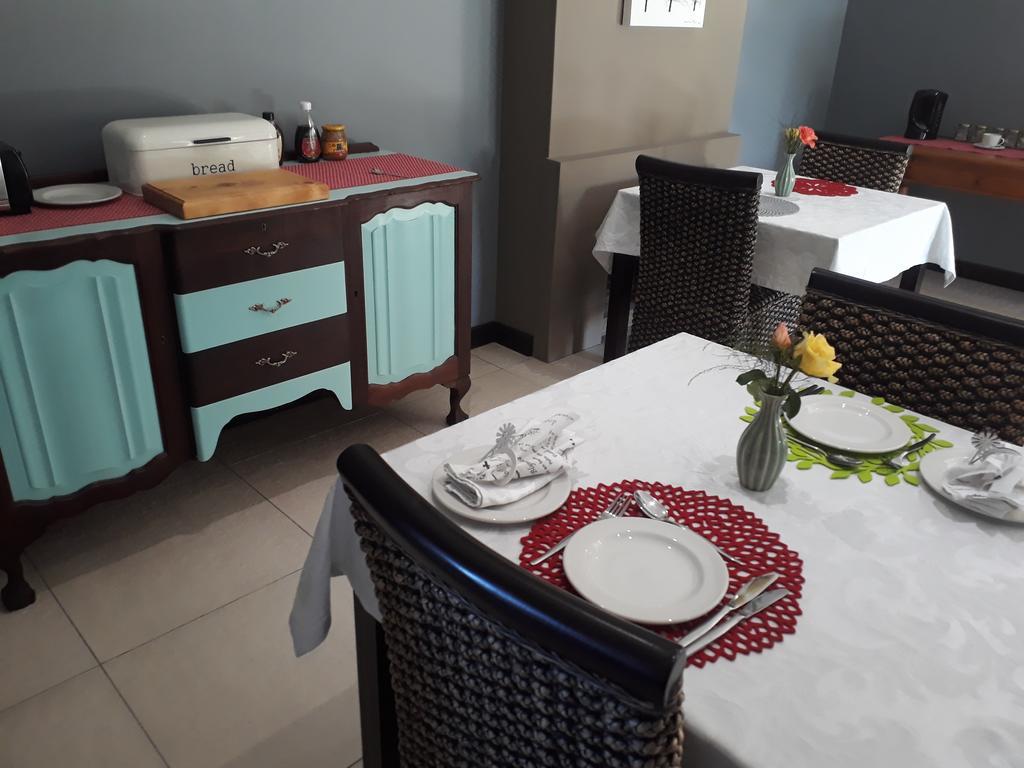 Karoo Sun Boutique Guest House Oudtshoorn Kültér fotó